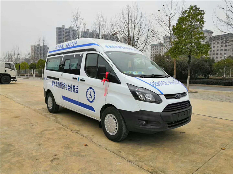 福特新全順V362病人轉(zhuǎn)運(yùn)車(短軸中頂)