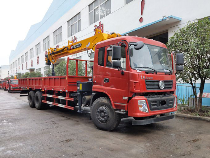 程力吊機12噸多功能隨車吊圖片3