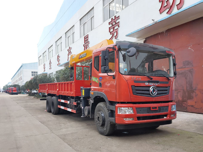 熱銷程力吊機12噸東風(fēng)特商T702隨車吊